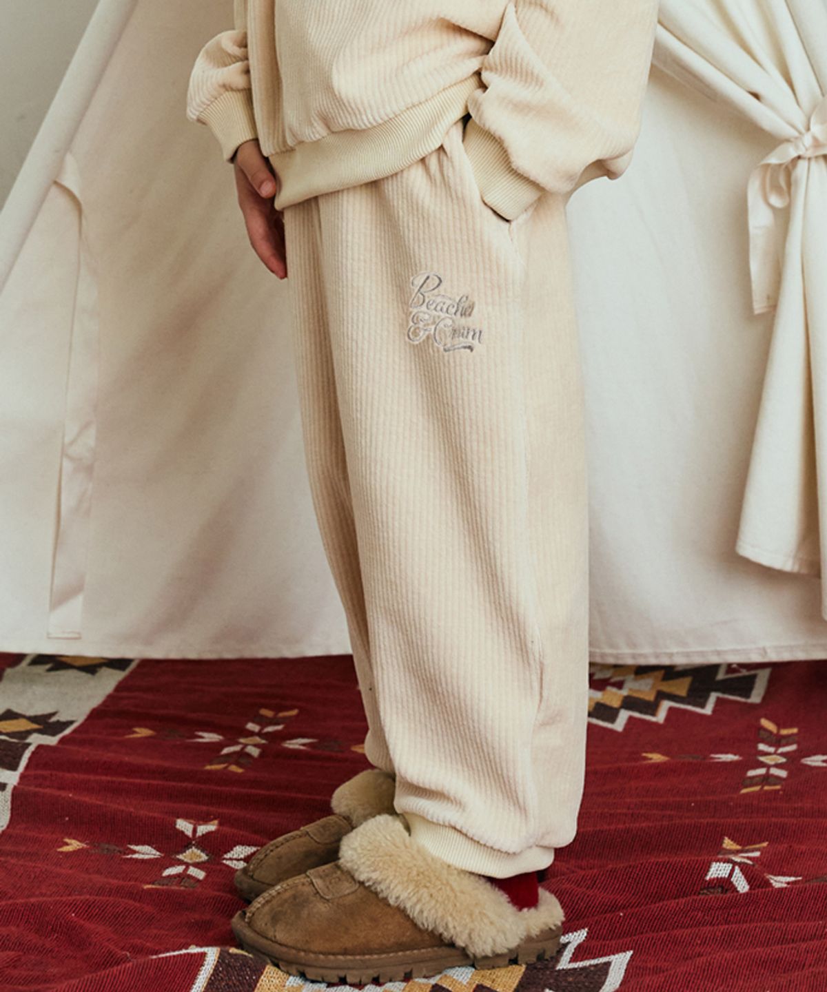 비치스앤 크림 키즈(BEACHESAND CREAM KIDS) 루덴 골지 벨로아 밴딩 팬츠 - 크림 (Ruden ridded soft bend pants Cream)