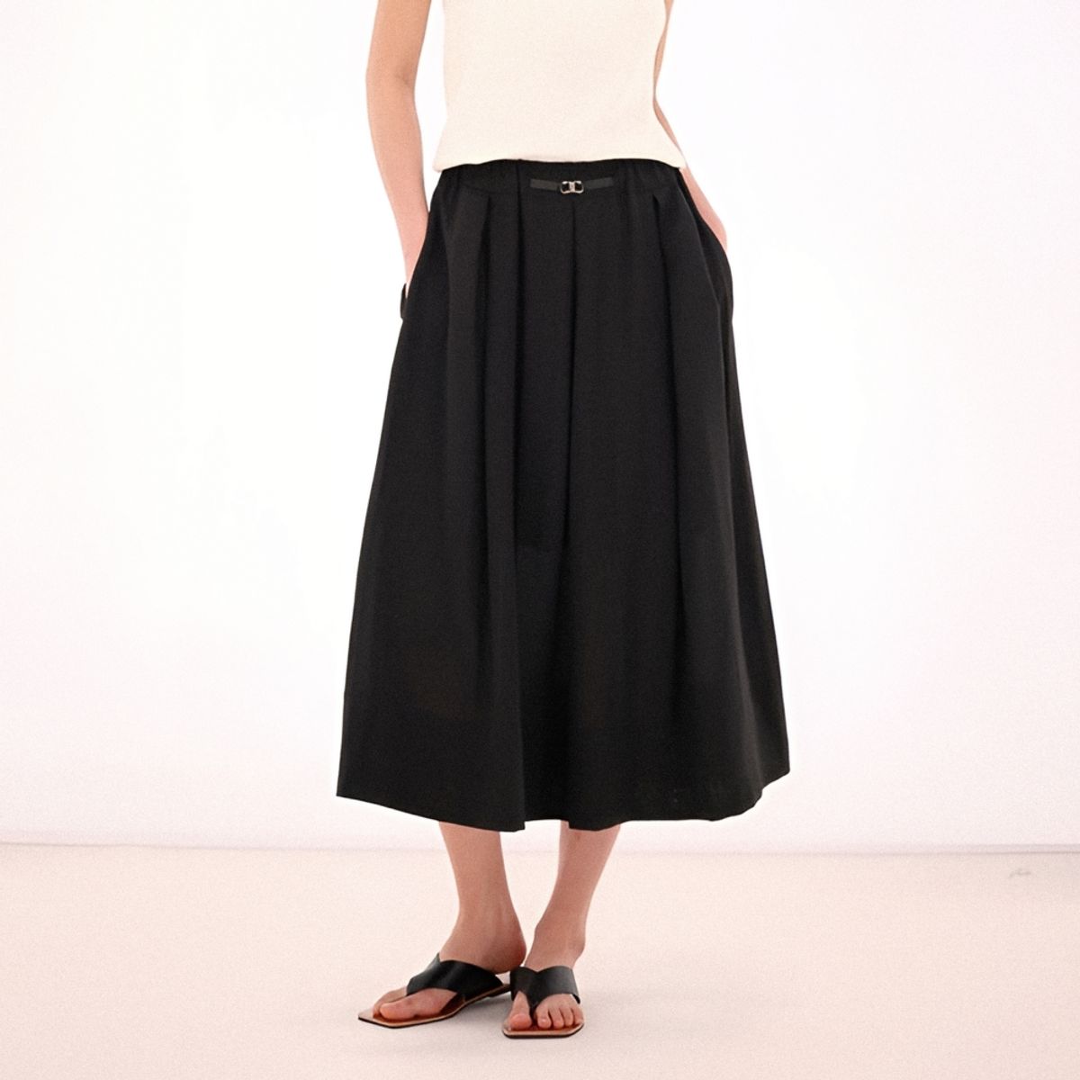 아쿠드(ACUD) Linen Bending Pintuck Skirt _Black