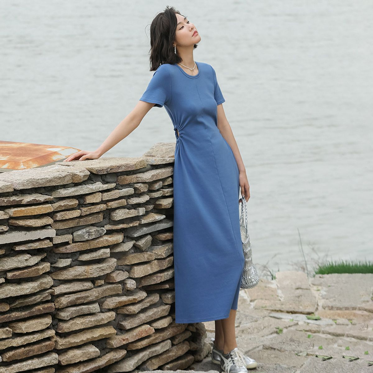 랭썬(LANGSON) LS_Casual crew neck blue dress