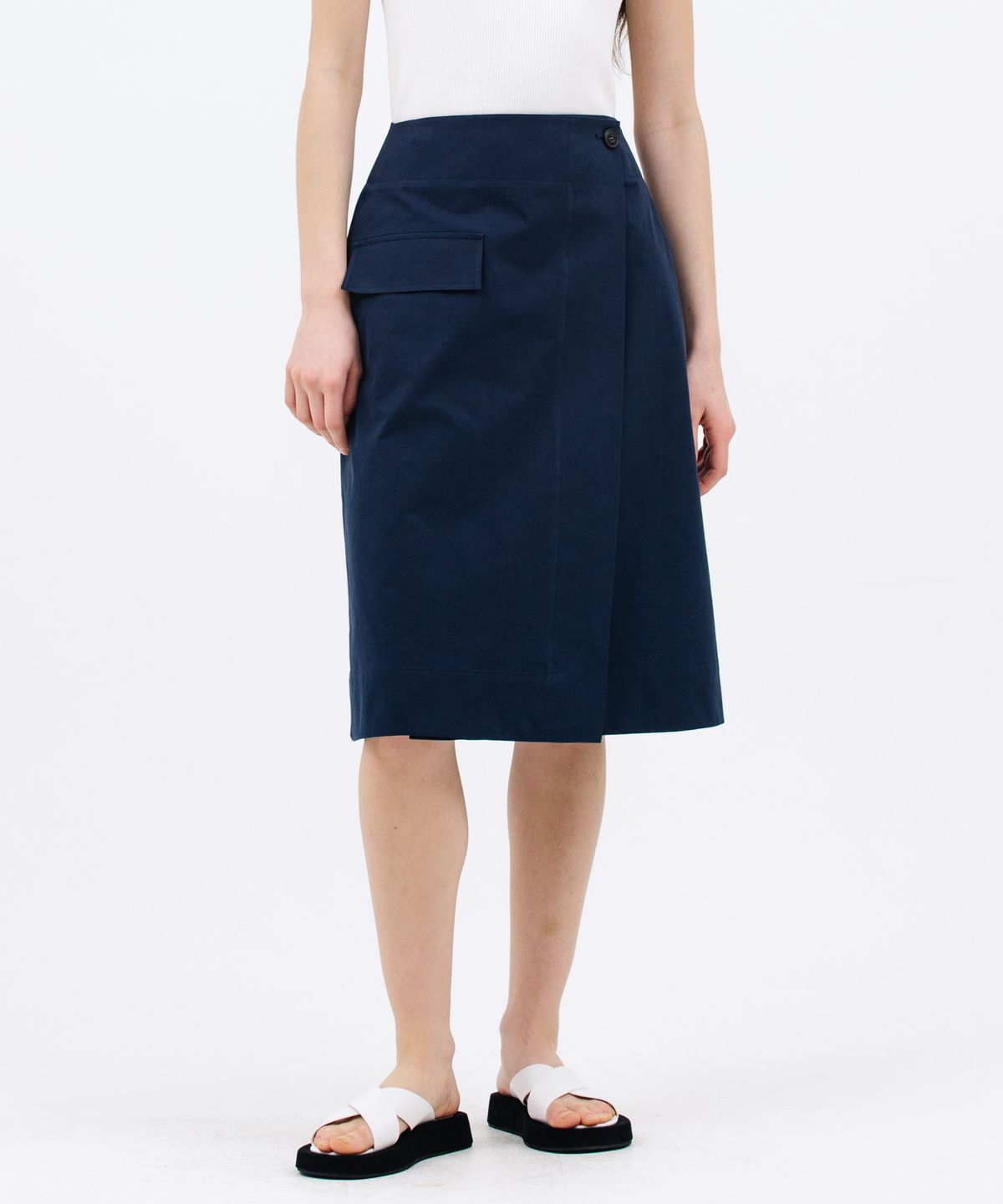 준바이준케이(JUN BY JUN K) 포켓 랩 스커트_네이비