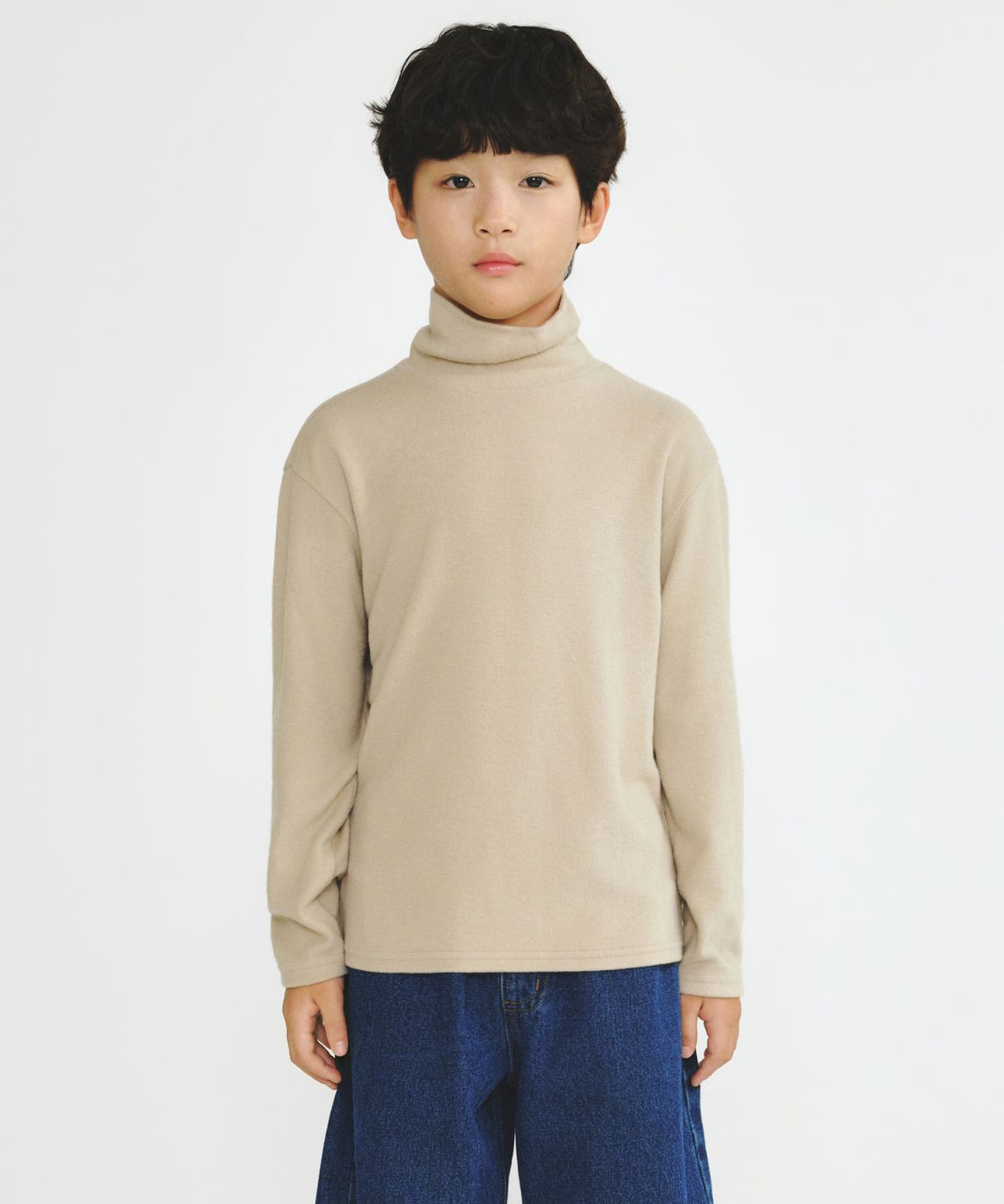 무신사 스탠다드 키즈(MUSINSA STANDARD KIDS) [힛탠다드] 기모 릴렉스드 터틀 넥 긴소매 티셔츠 [베이지]