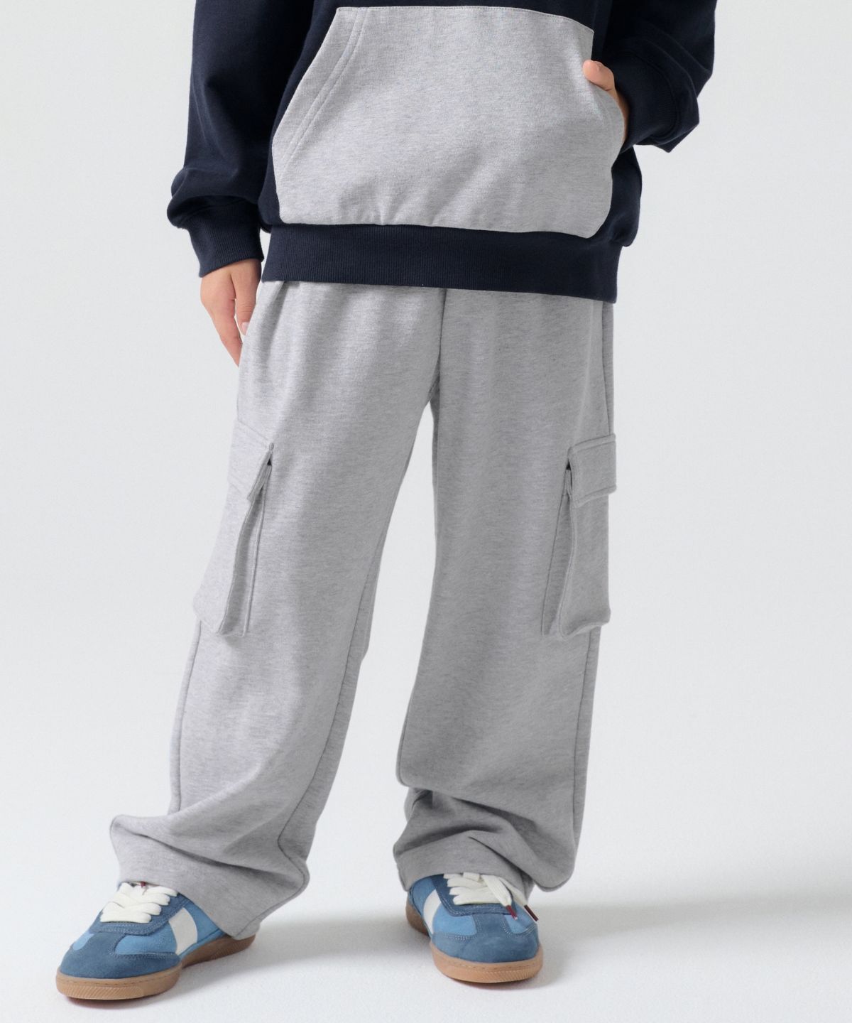 무신사 스탠다드 키즈(MUSINSA STANDARD KIDS) 카고 라운지 스웨트 팬츠 [미디엄 그레이]