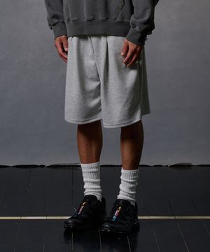 [2장 묶음 할인] 솔리드 원턱 버뮤다 스웨트 쇼츠_4color 3size