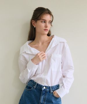 V NECK LONG SLEEVE SHIRT / WHITE