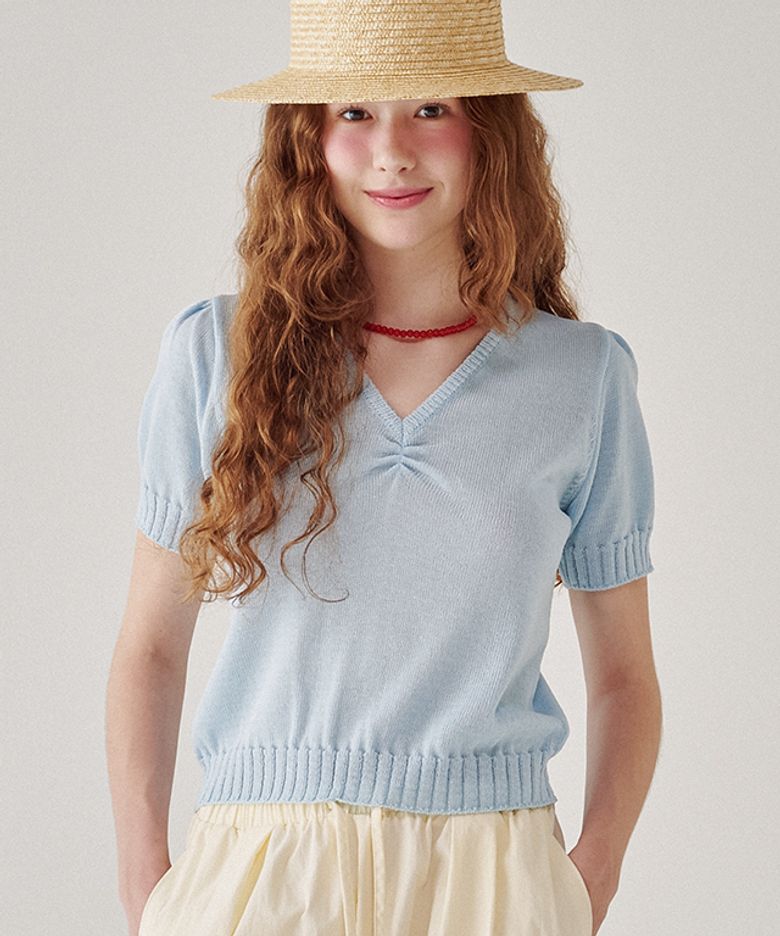 SHIRRING POINTED V NECK SHORT KNIT SOFT BLUE