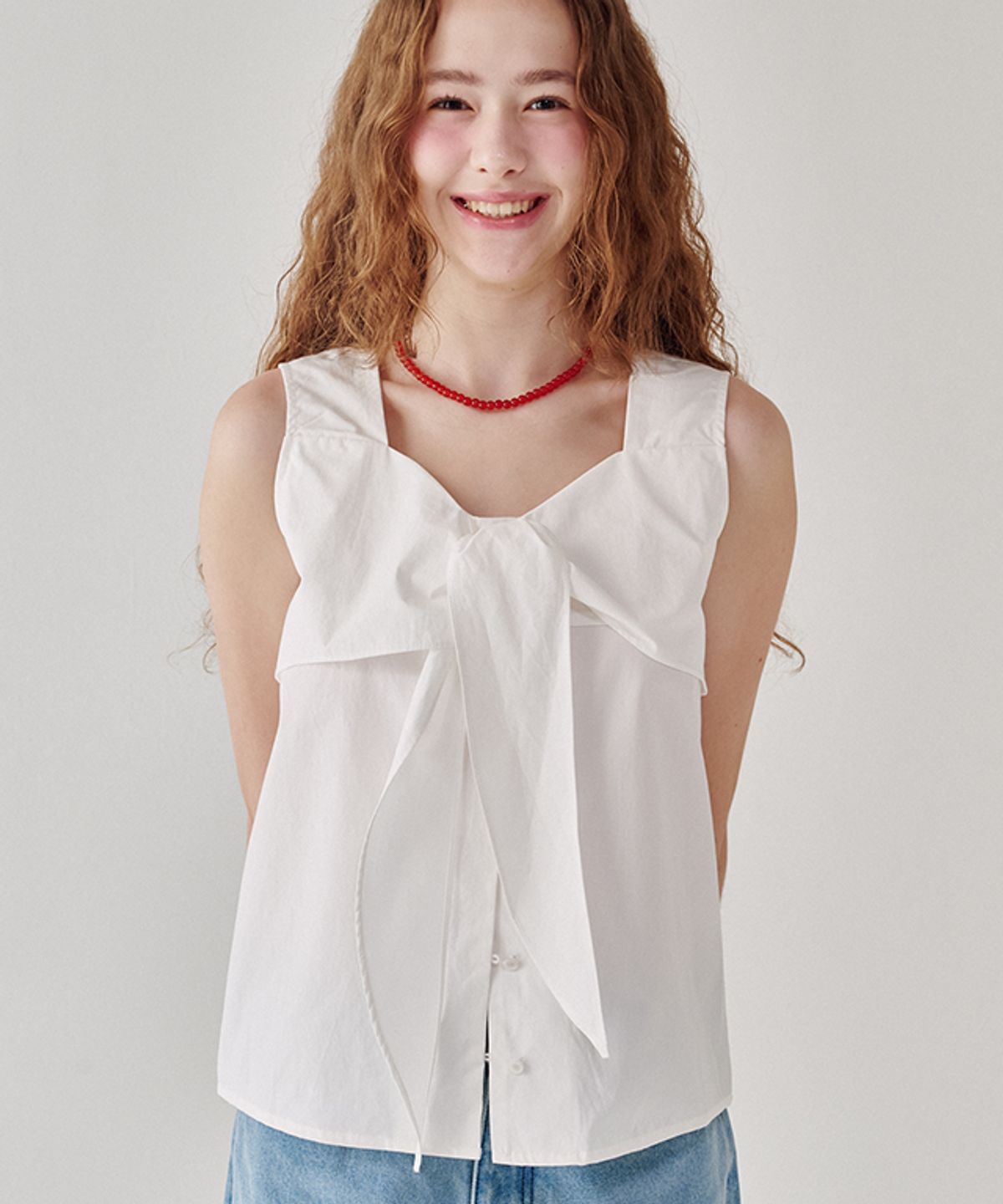 론론(RONRON) RIBBON BOW SLEEVELESS BLOUSE IVORY