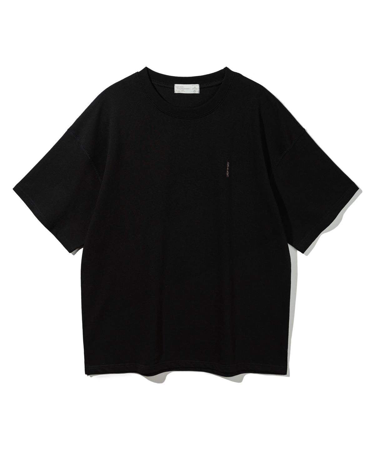 바켄(BAKKEN) Vertical logo 반팔티셔츠 BK3970_블랙