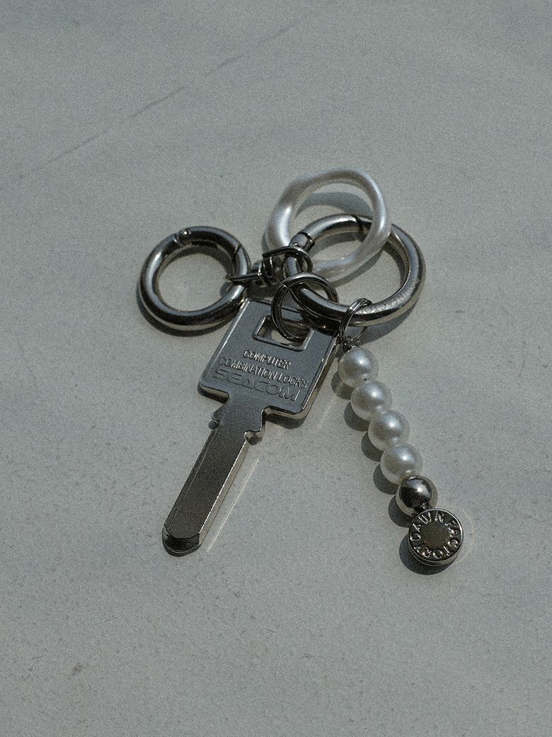 RING KEYRING IVORY 반지키링 아이보리