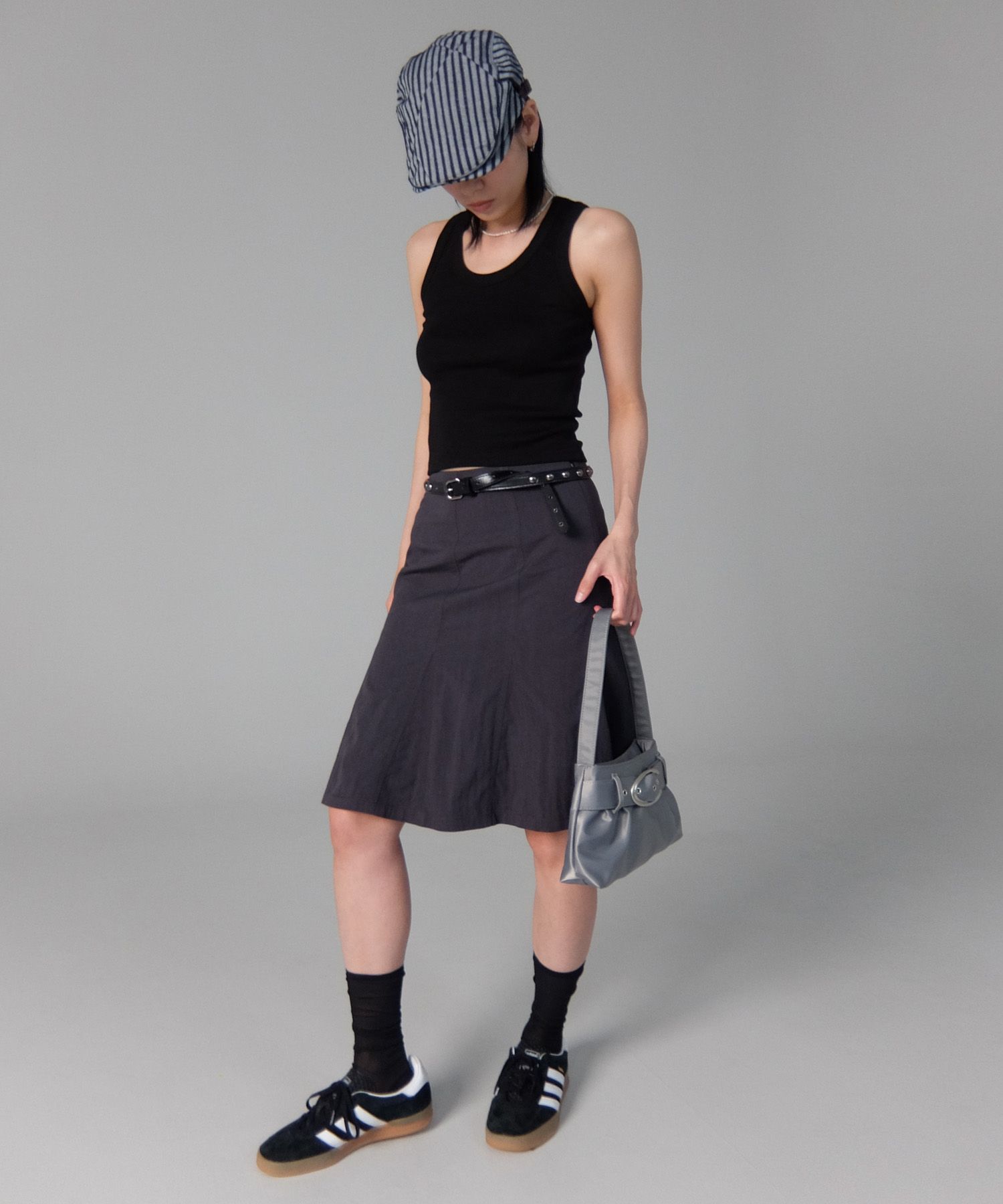 【CURETTY】C GORED FLARE MIDI SKIRT / 追跡付 MUSINSA | CURETTY C GORED FLARE MIDI SKIRT_CHARCOAL