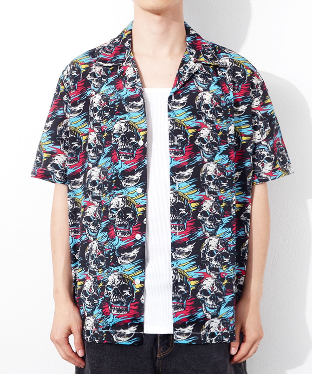 큐티에잇 가먼츠(QT8 GARMENTS) BN Flowing Skull Shirt (Black)