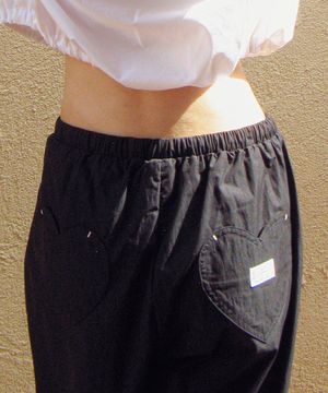 BACK HEART STITCH POCKET BANDING PANTS BLACK