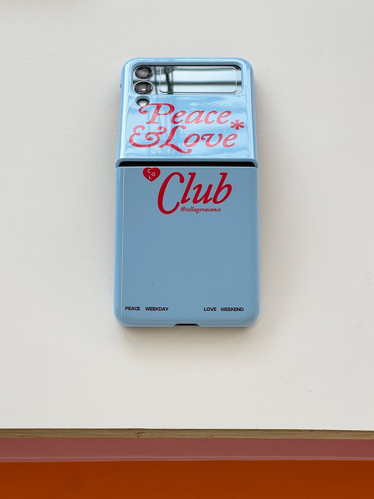 꼴라주바캉스(COLLAGEVACANCE) Peace&Love*Club Z-Flip Case (폰케이스)-2type