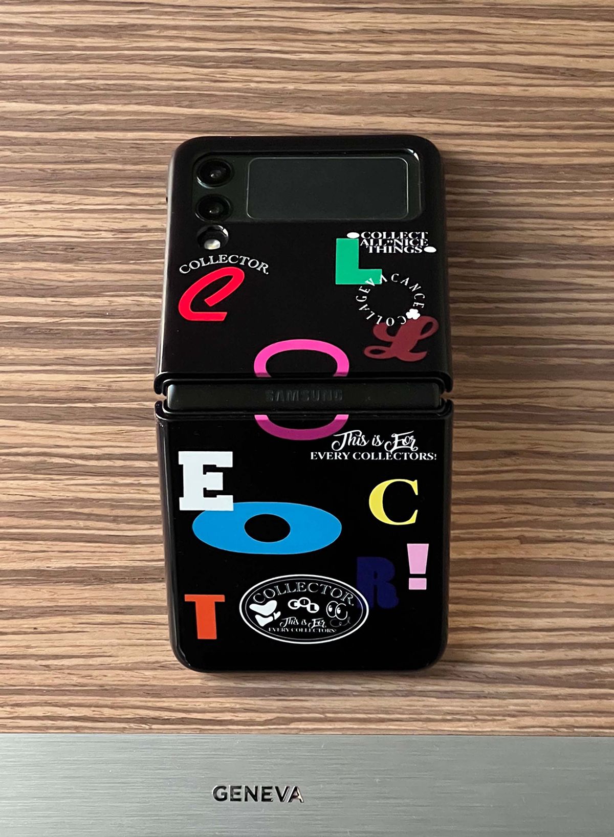 꼴라주바캉스(COLLAGEVACANCE) Collector Z-Flip Case (폰케이스)-Hard Type