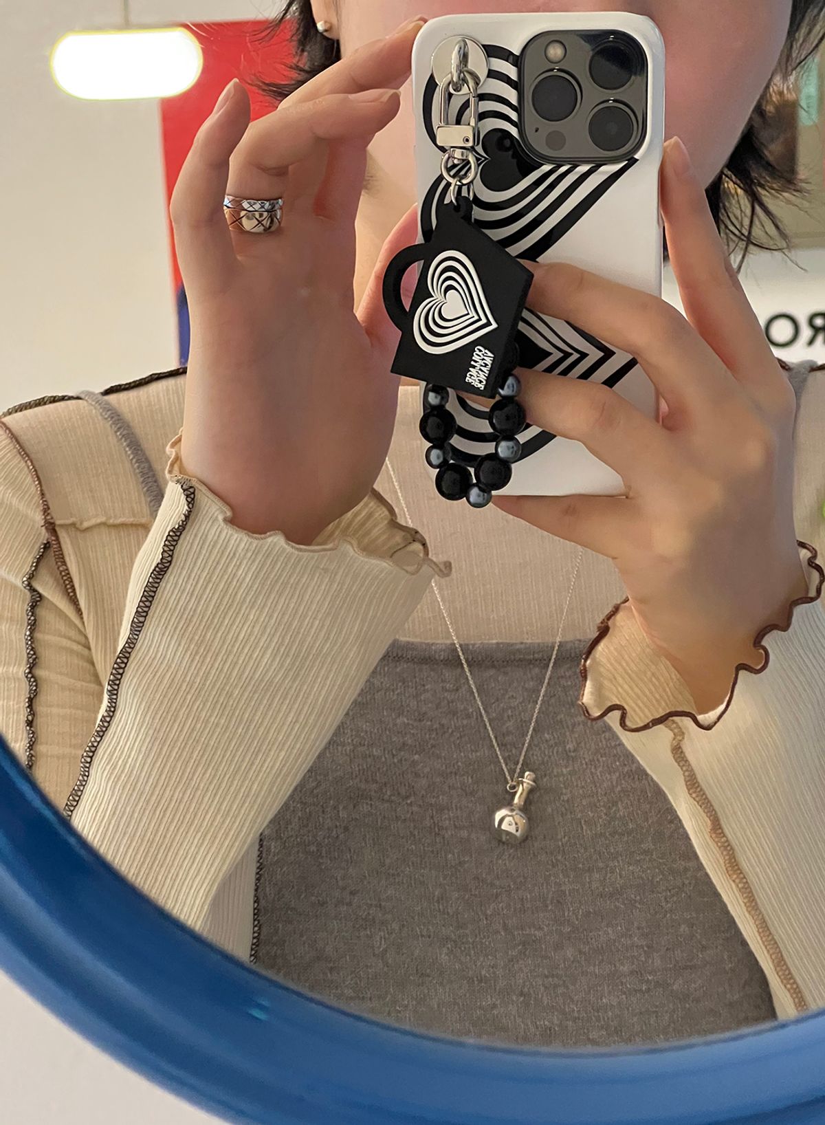 꼴라주바캉스(COLLAGEVACANCE) Stripe Heart Hard Case (폰케이스)-2color