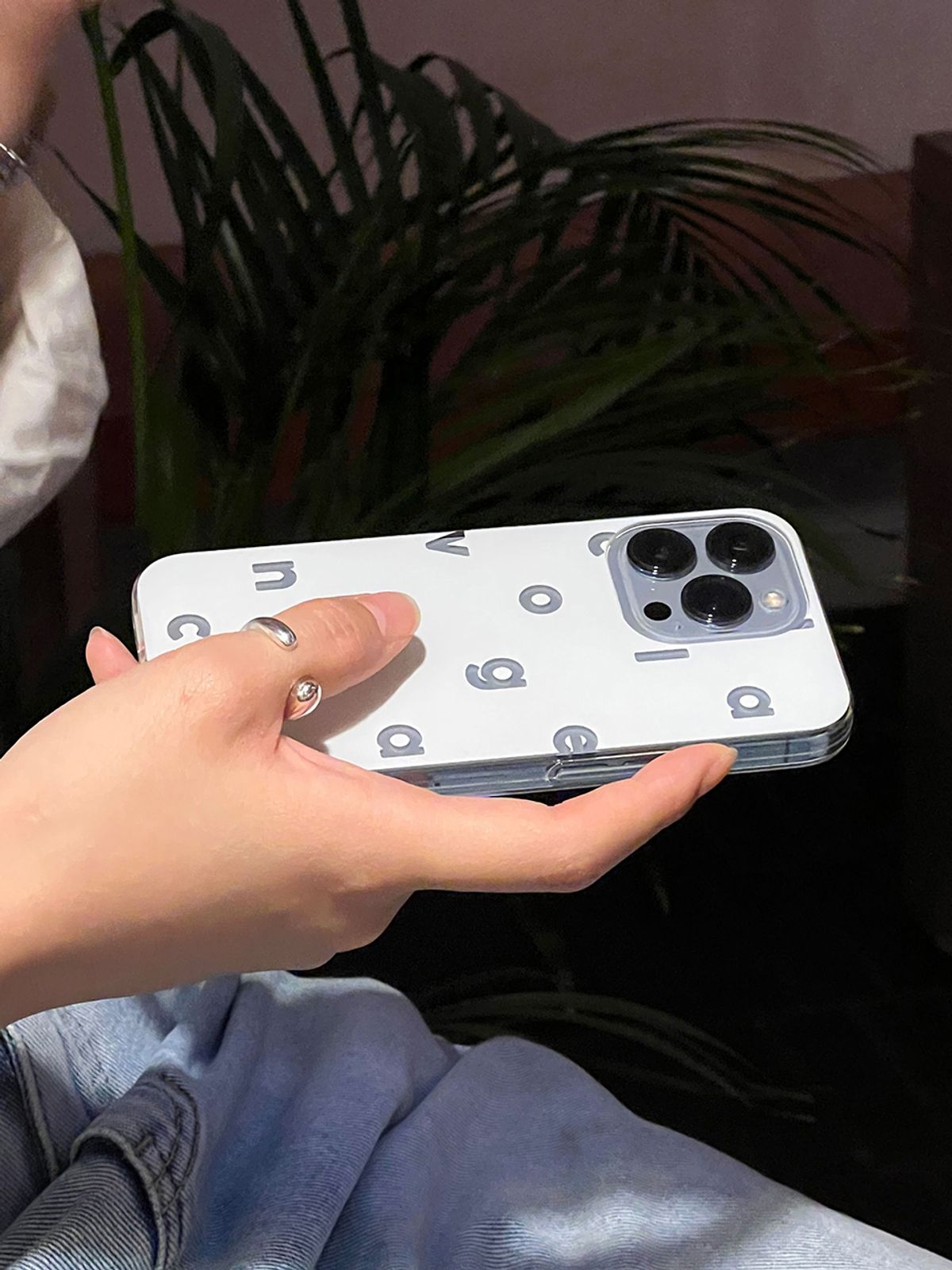 꼴라주바캉스(COLLAGEVACANCE) Logo Alphabet Phonecase (폰케이스)-Transparent White