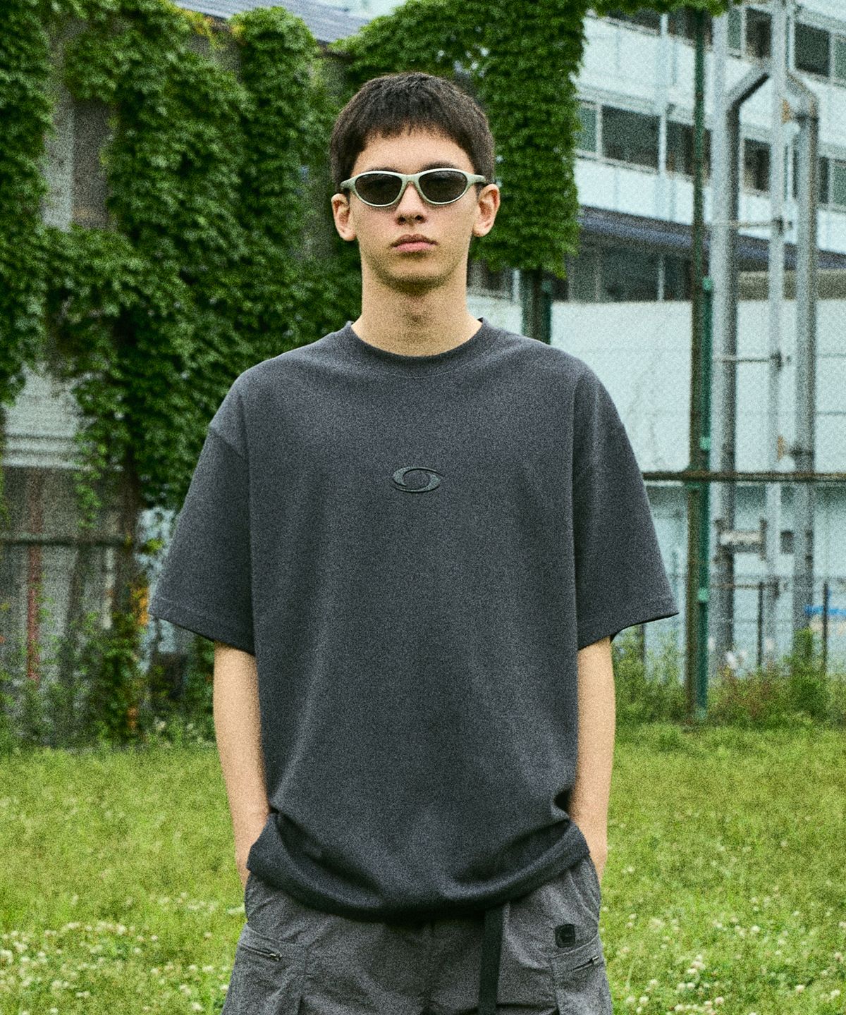 캠프사이드(CAMPSIDE) C8 드라이 하이프리퀀시 티셔츠 다크그레이 CST114