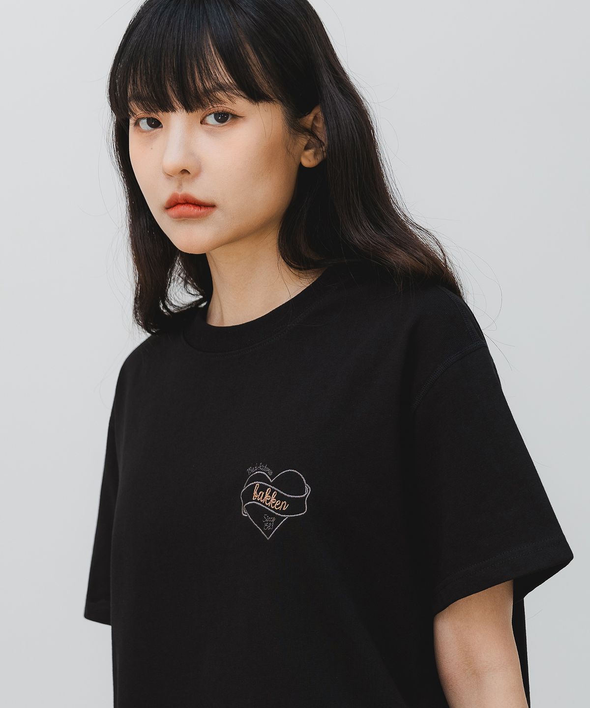 바켄(BAKKEN) Heart logo 반팔티셔츠 BK3971_블랙