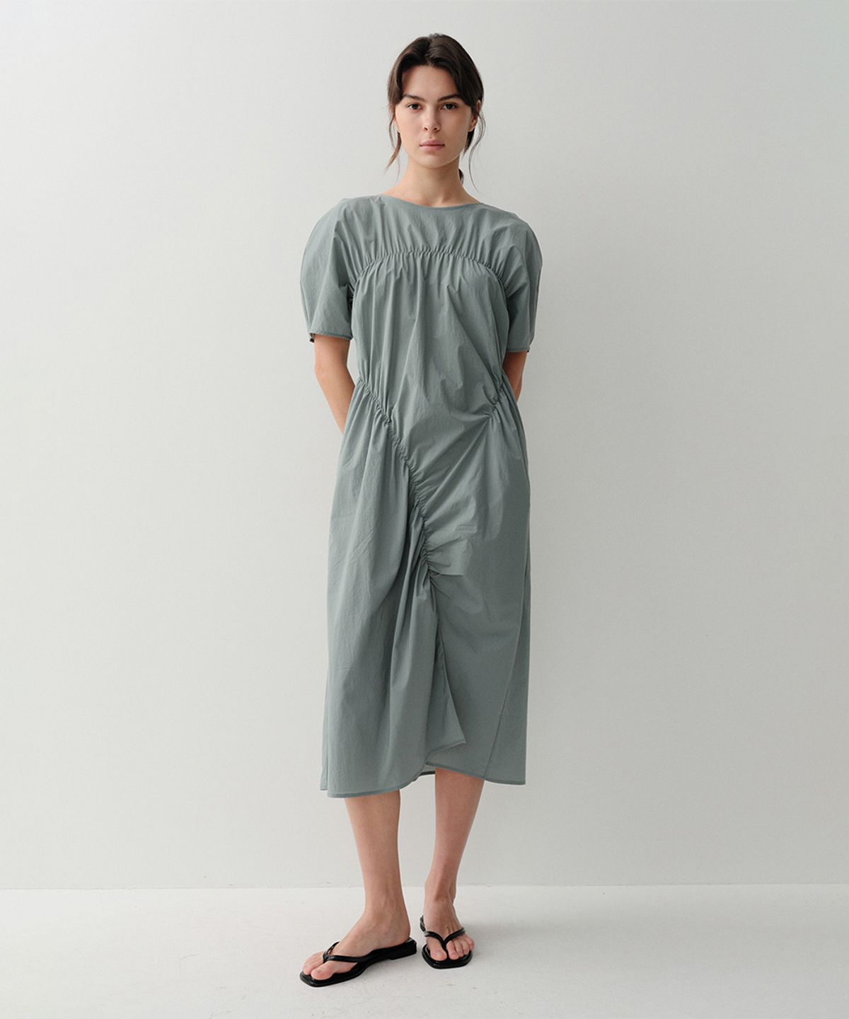 이아(EAAH) SHIRRING LONG DRESS (GREYBLUE)