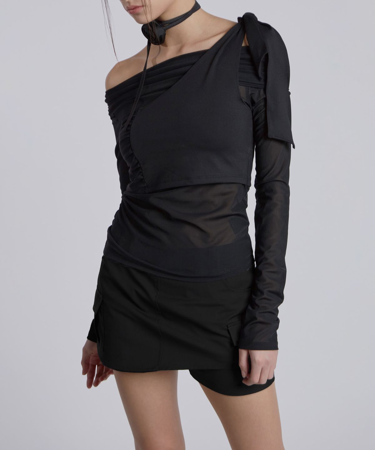 진주유즈(JINJUSE) MINI POCKET UNBALANCE SKIRT[BLACK]