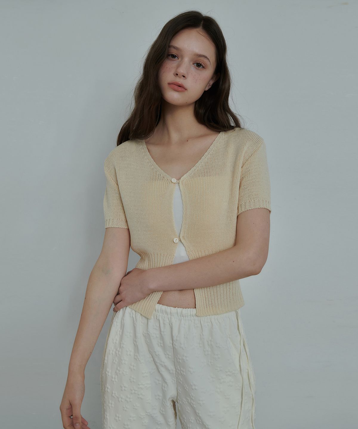 판도라핏(PANDORAFIT) Gaia Crop Button Cardigan