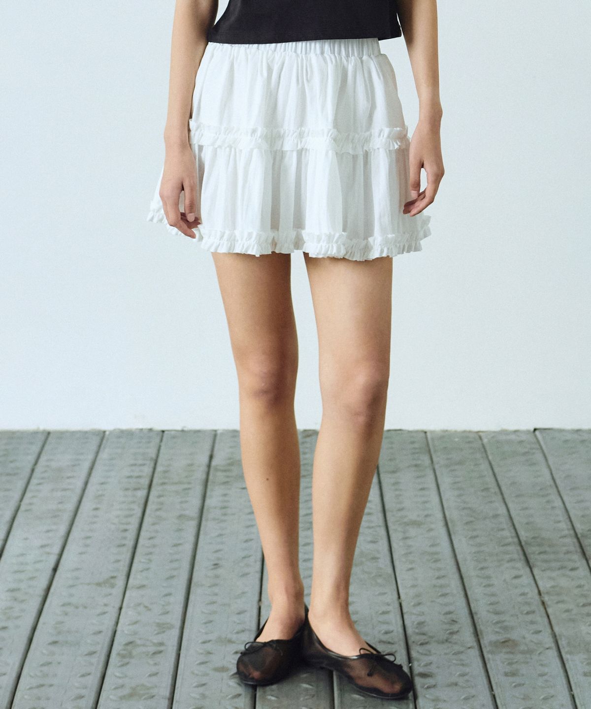 닉앤니콜(NICK&NICOLE) TRENDY RUFFLE MINI SKIRT_IVORY