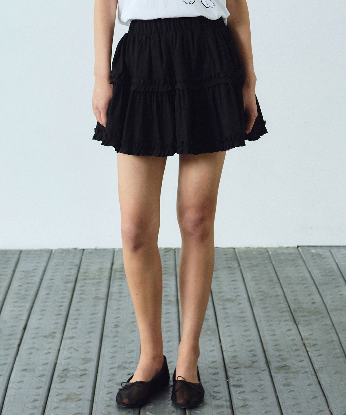 닉앤니콜(NICK&NICOLE) TRENDY RUFFLE MINI SKIRT_BLACK