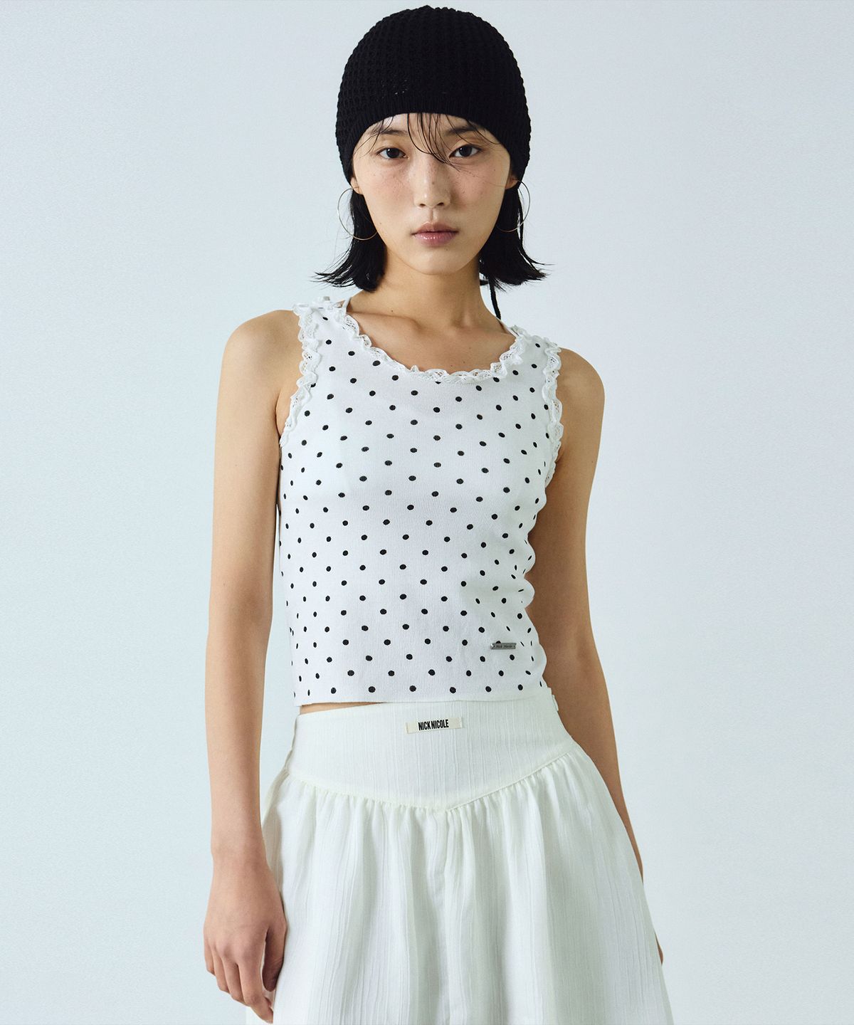 닉앤니콜(NICK&NICOLE) DOT LACE SLEEVELESS TOP_IVORY