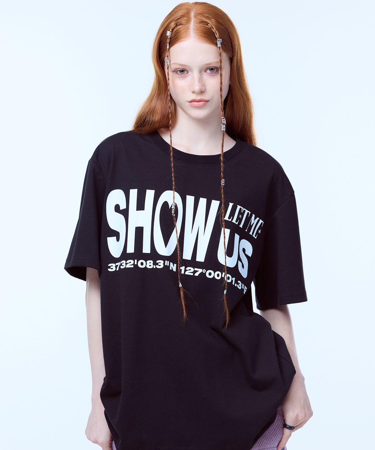 러브이즈트루(LUVISTRUE) SH SHOW US OVERFIT TEE(BLACK)
