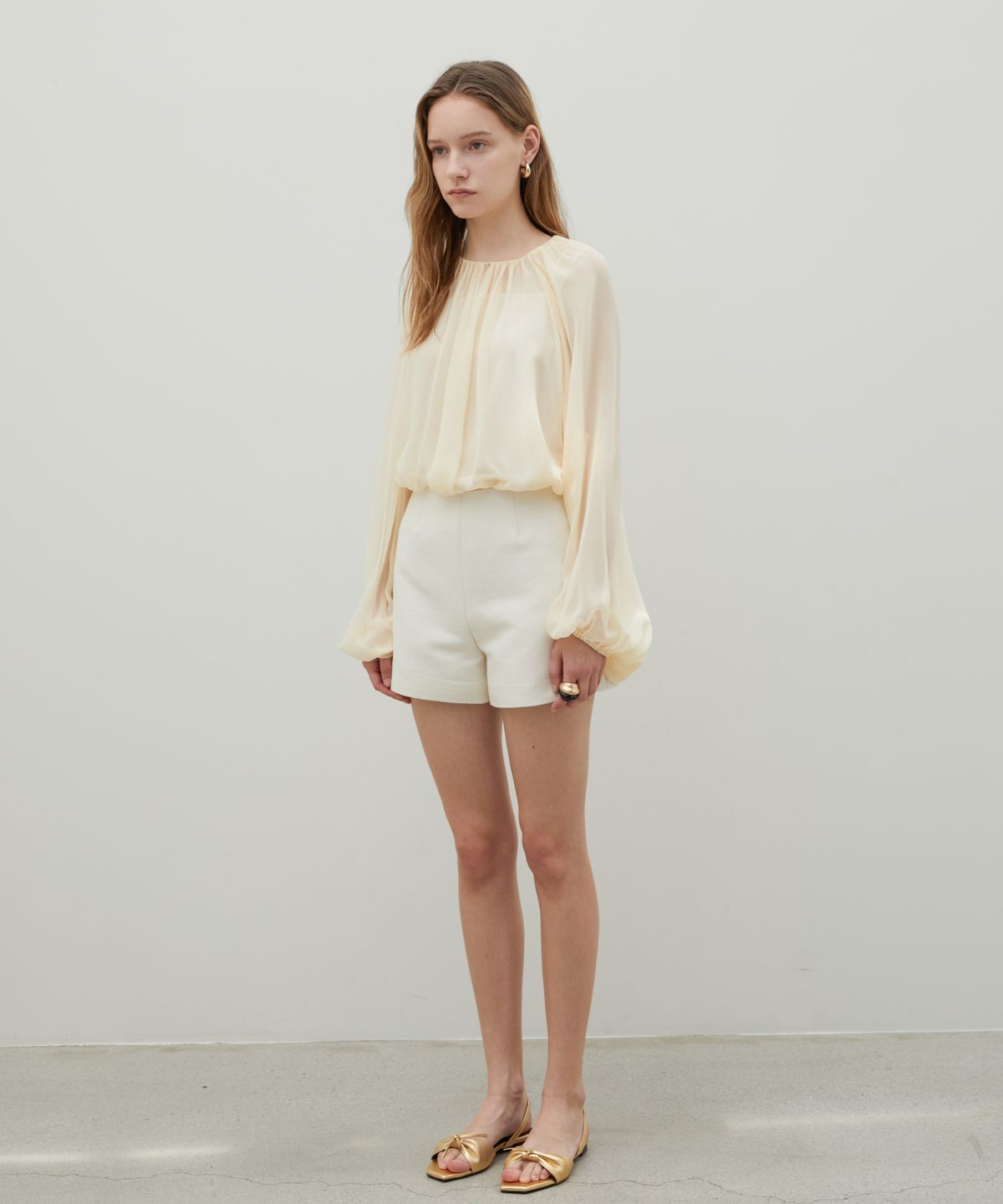 분닥세인츠(THE BOONDOCK SAINTS) Textured Silk Shorts Off White