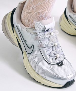 HSU029 Silver glitter flower shoes charms