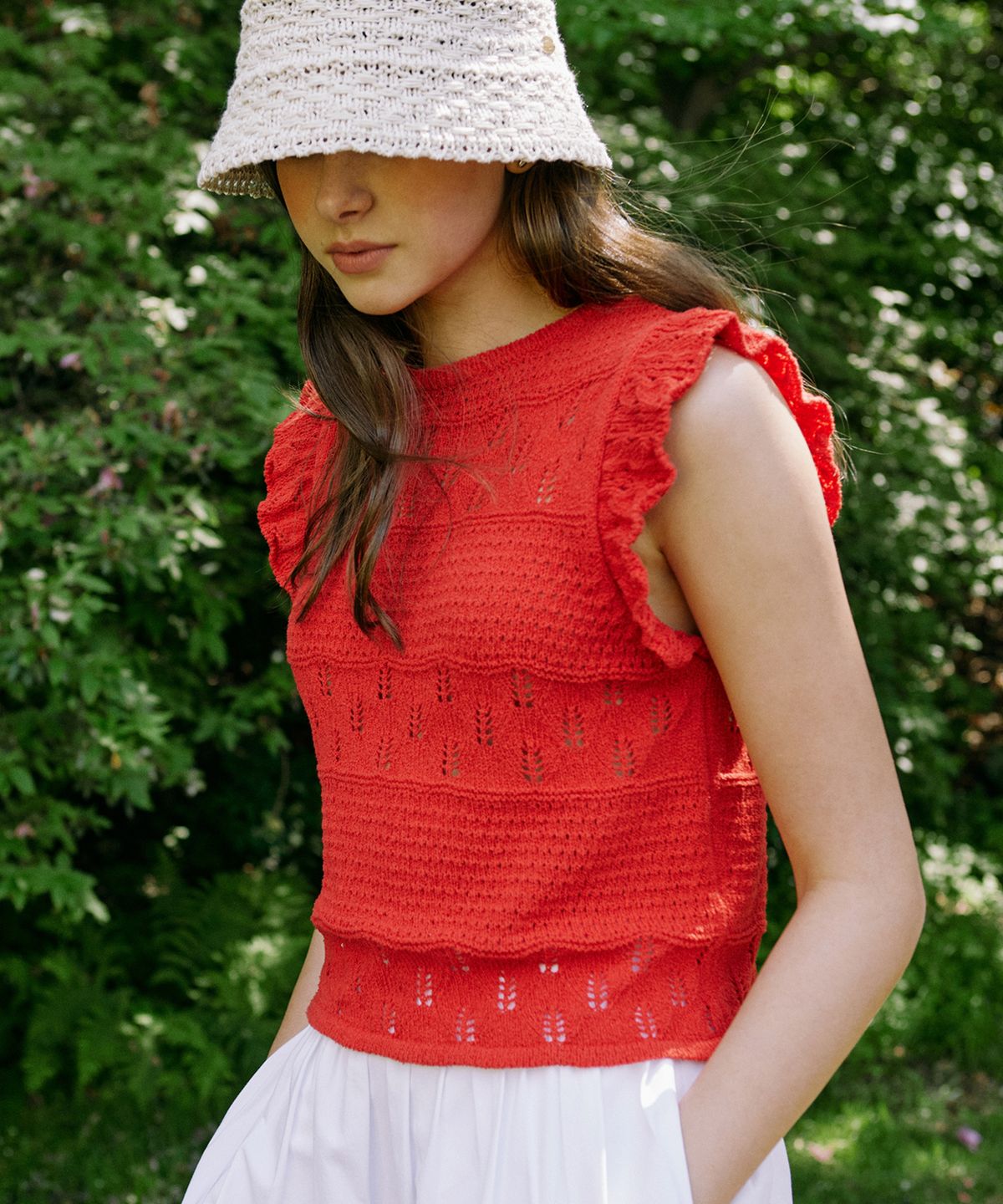 논로컬(NONLOCAL) Leaf Skashi Ruffle Sleeve Knit - Red