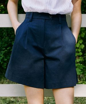 Two-Tuck A-line Shorts - Navy
