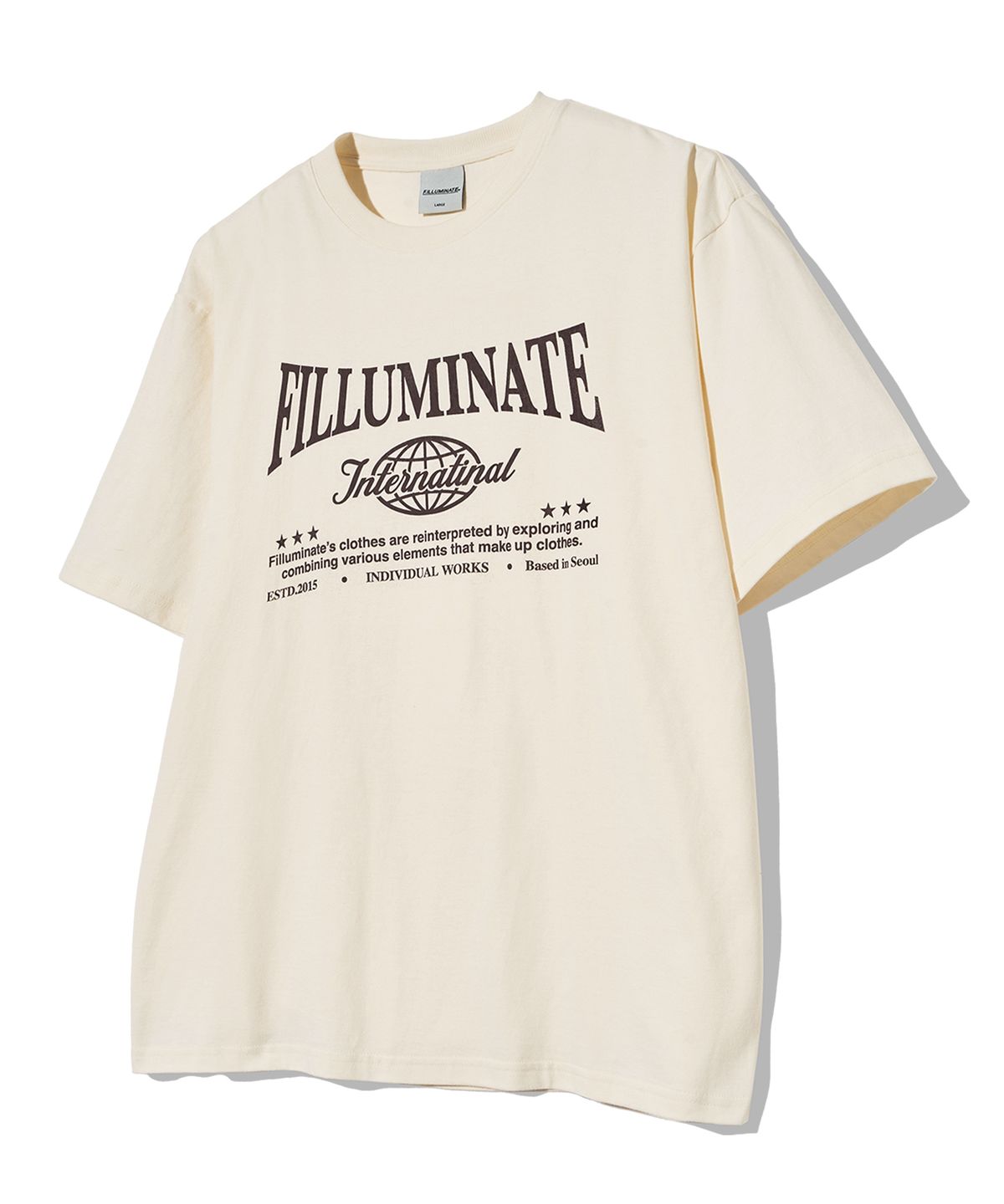 필루미네이트(FILLUMINATE) 인터네셔널 라운드 티셔츠-크림