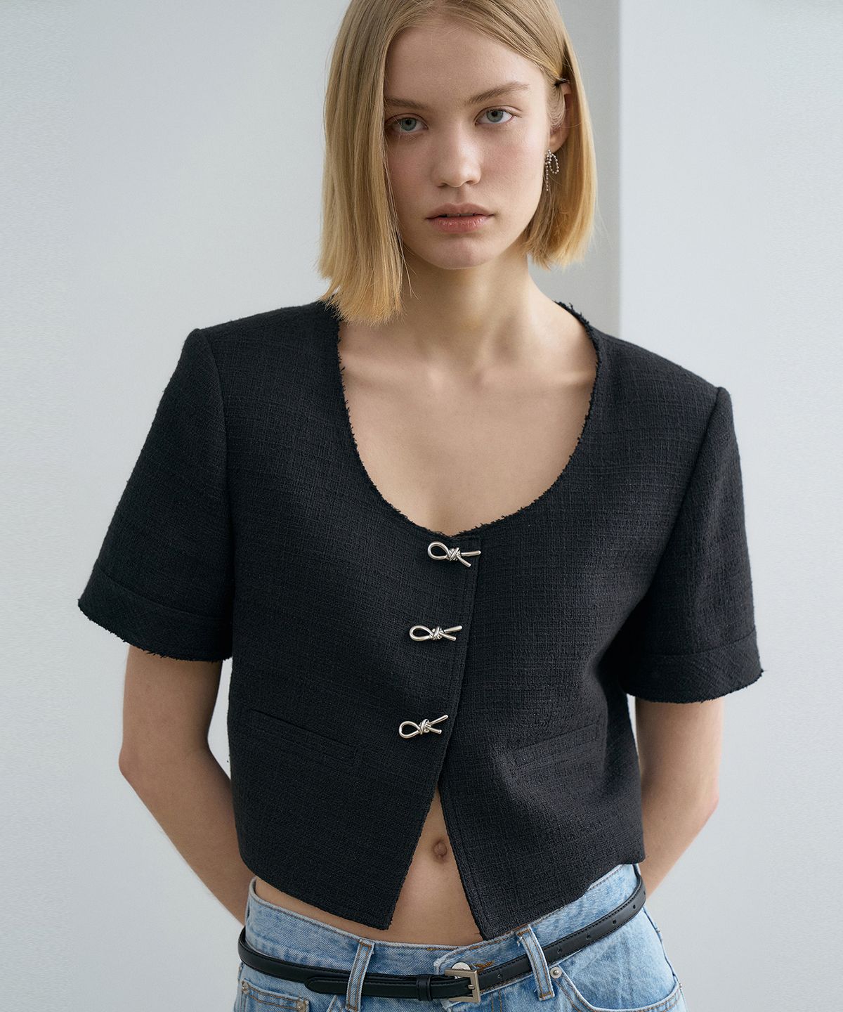 르네제이(RENEJ) U-neck Tweed Crop Jacket
