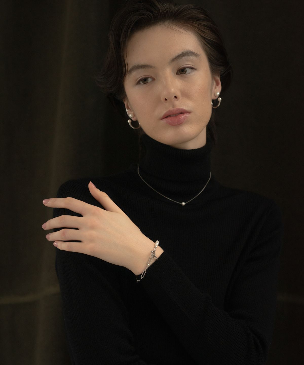 노비스도쿄(NOVICE TOKYO) 바로크 진주 체인 팔찌 Baroque Pearl & Chain Bracelet