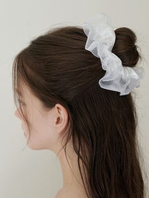 satin organdy scrunch - white