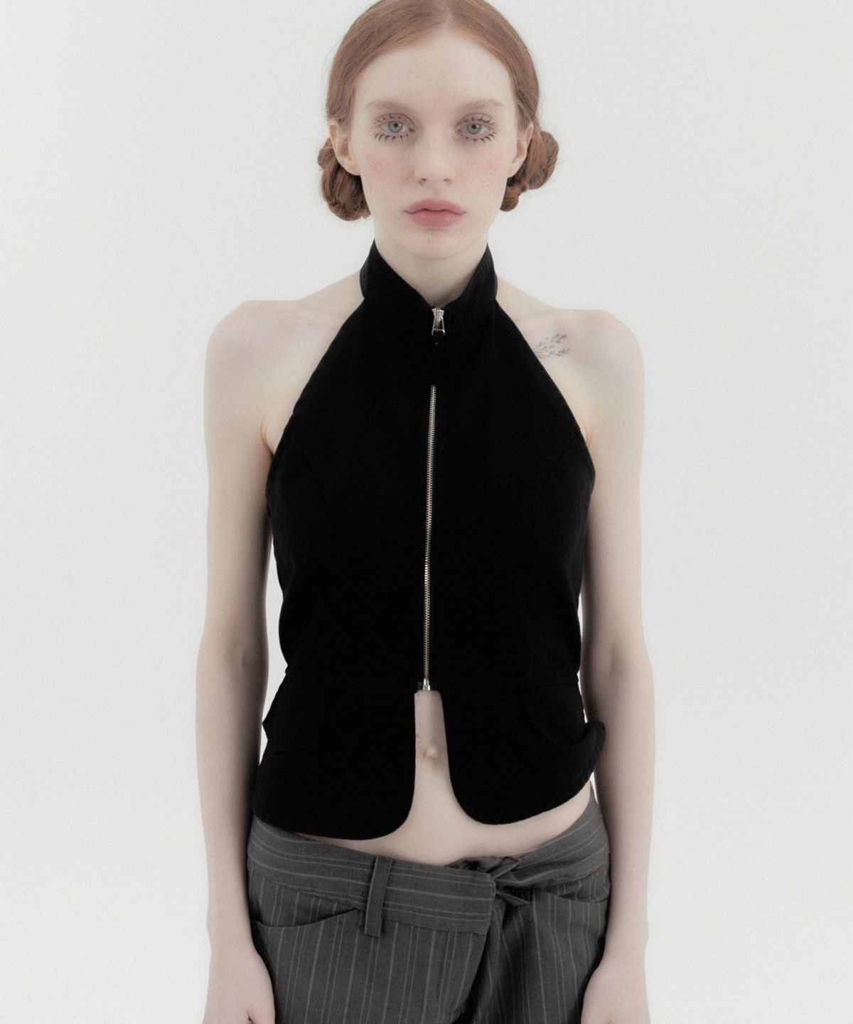 카터(KATER) Halter Waistcoat Top - BLACK