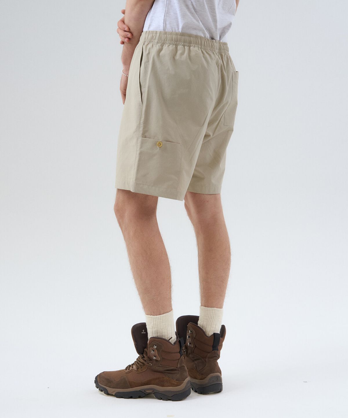 윈더(WINDER) MODIFIED CARGO VACANCE SHORTS - BEIGE