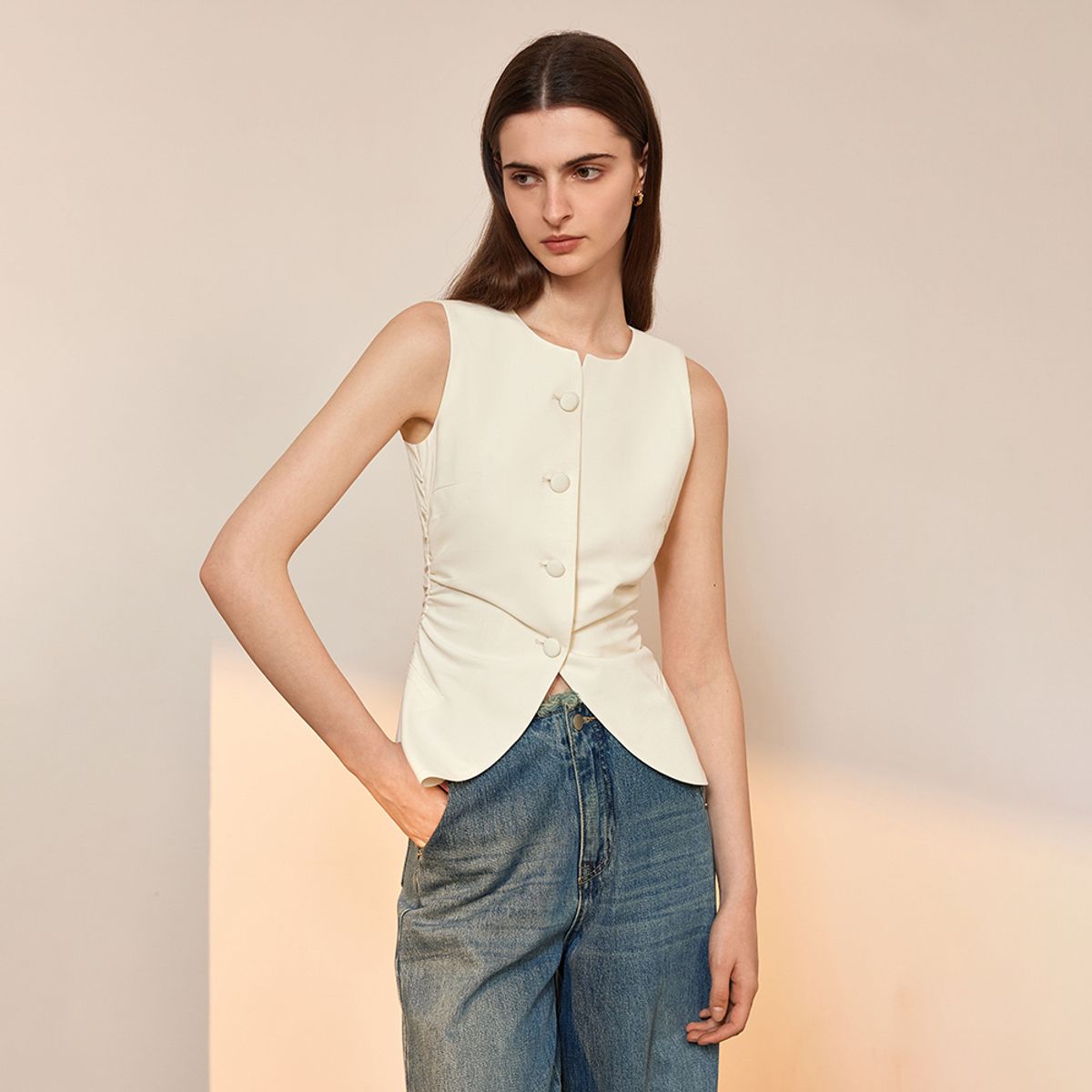 와이와이아이엠(YYIAM) YY_Pleated summer suit sleeveless top