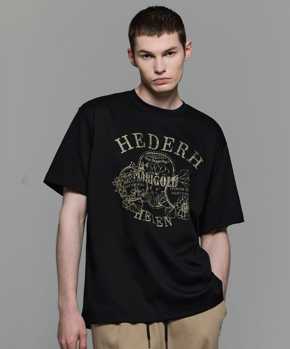 헤더헬렌(HEDER HELEN) MARIGOLD BLACK HALF-T