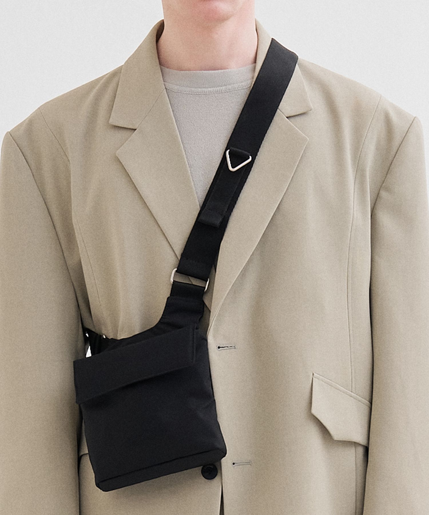 Shop Messenger & Crossbody Bags at MUSINSA