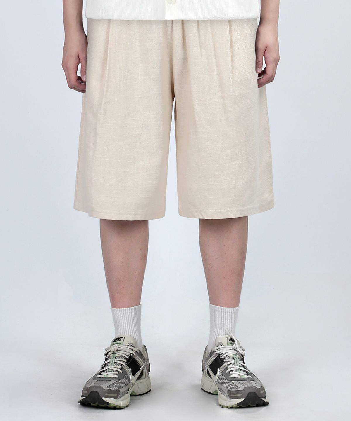 베리베인(VERYVAIN) LINEN BERMUDA PANTS (CREAM)
