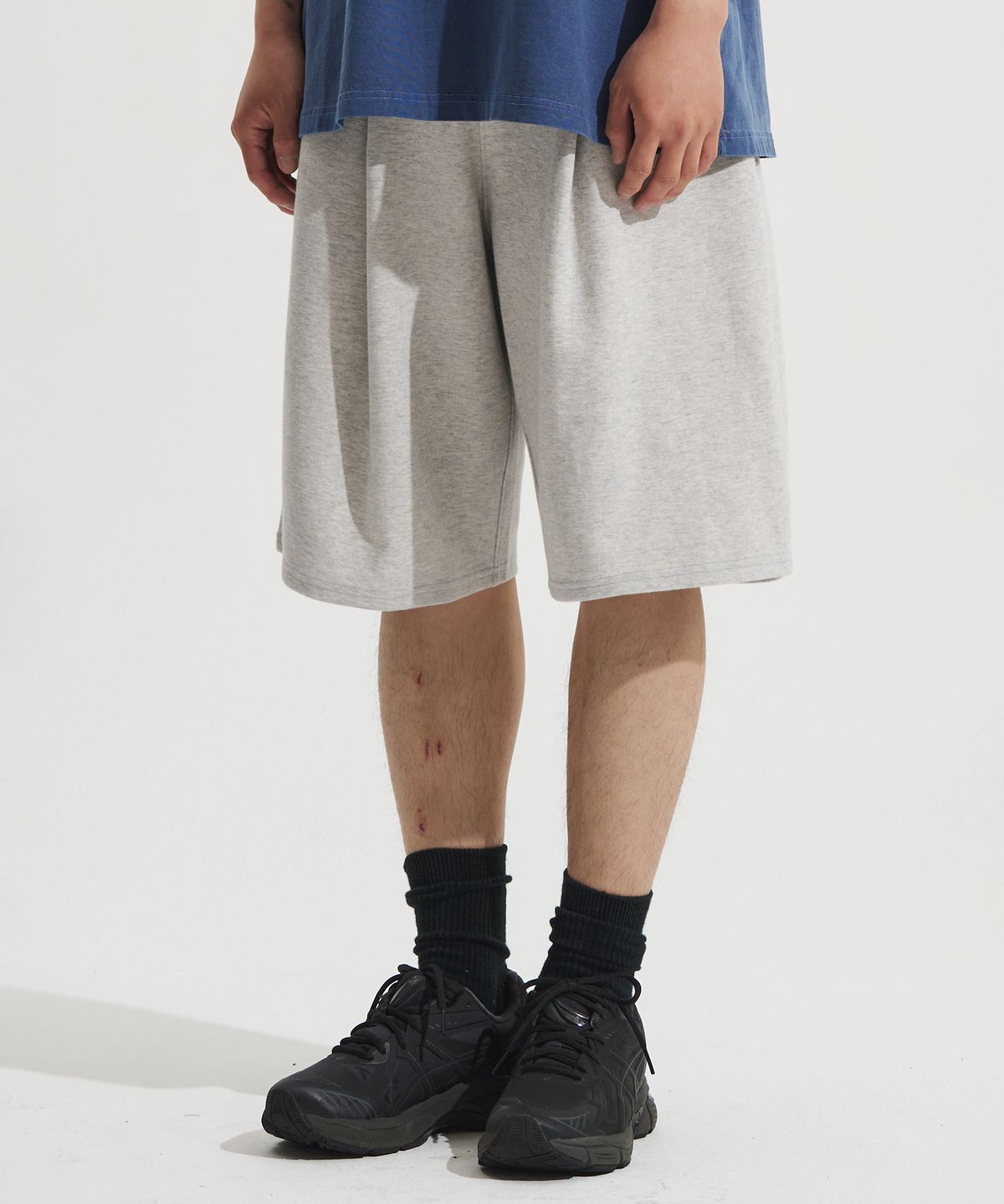 제로(XERO) Deep One Tuck Sweat Shorts [Light Grey]