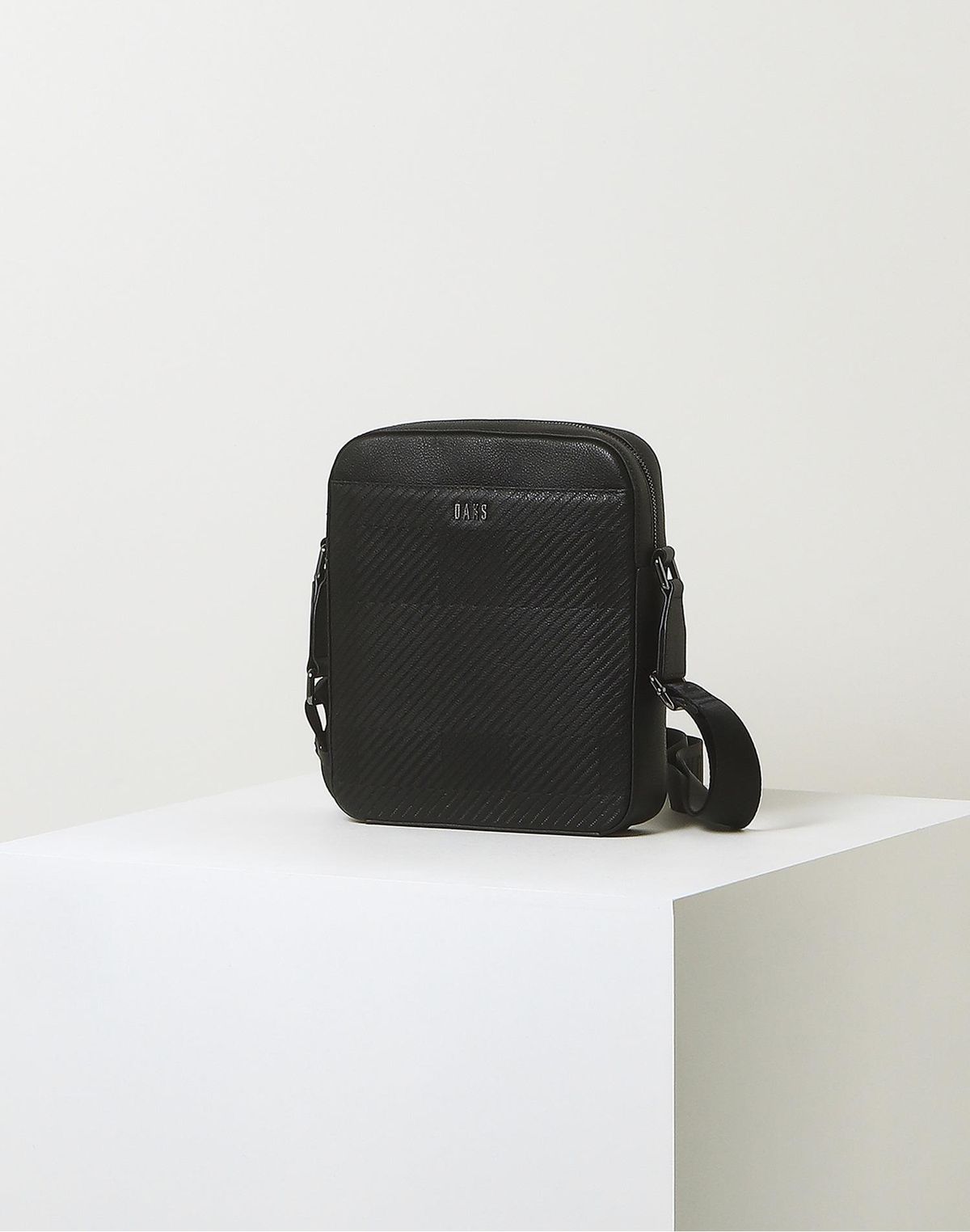 닥스 남성 액세서리(DAKS MEN'S ACCESSORIES) [그레이트 하우스체크] 블랙 하우스 체크 소가죽 크로스백 DBBA5F309BK