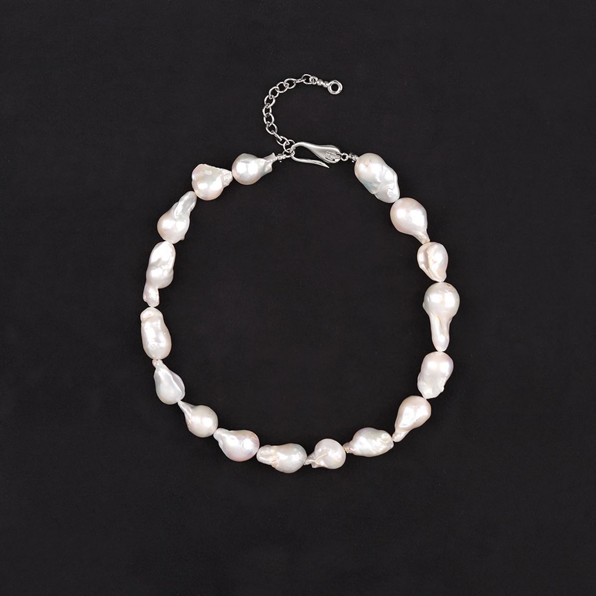 로울(LOWOOL) Queen pearl necklace