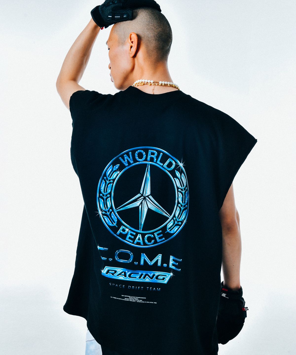 씨오엠이(COME) [UNISEX] WORLD PEACE Oversized Raw Edge Sleeveless T-Shirt (Black)