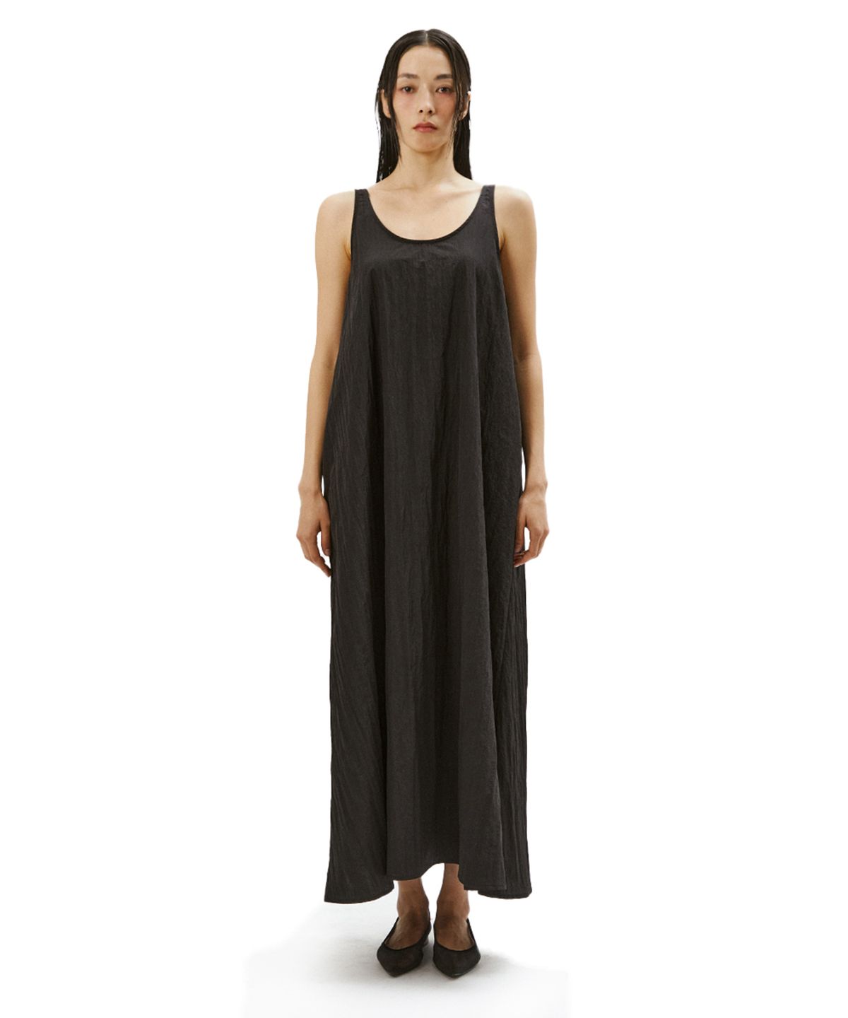 쓰리투에이티(THREE TO EIGHTY) CURVED MAXI DRESS (BLACK)