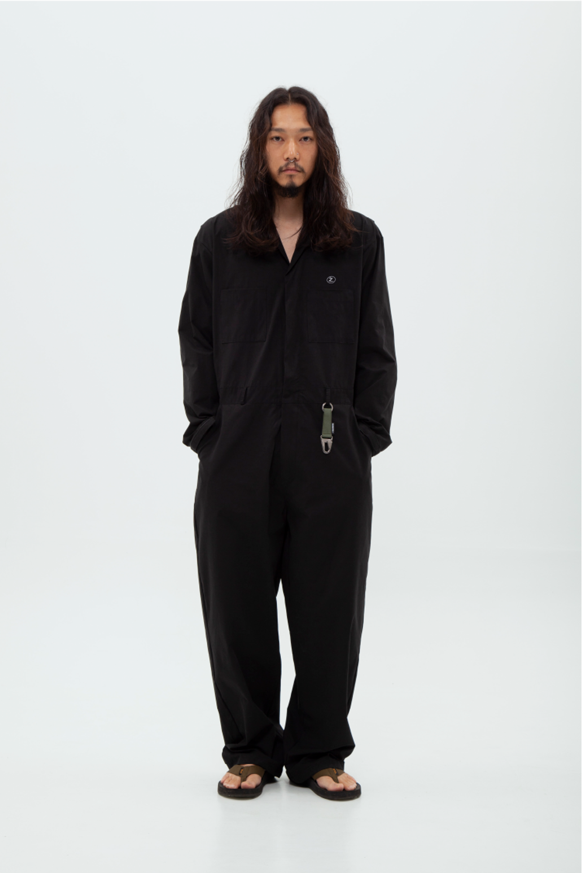 쿤타치(KUNTACH) KTC X KNT BLACK WASHED JUMPSUIT with embroidered logo