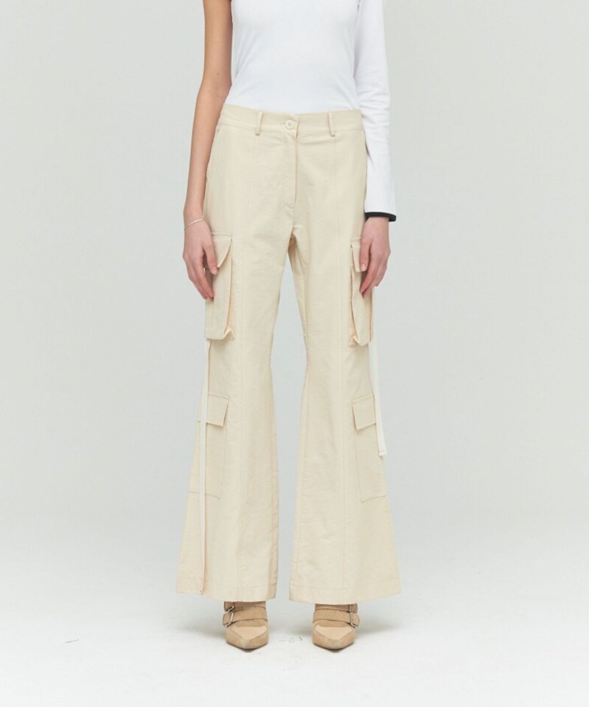 더포르타(THEPORTA) STRAP CARGO PANTS, IVORY