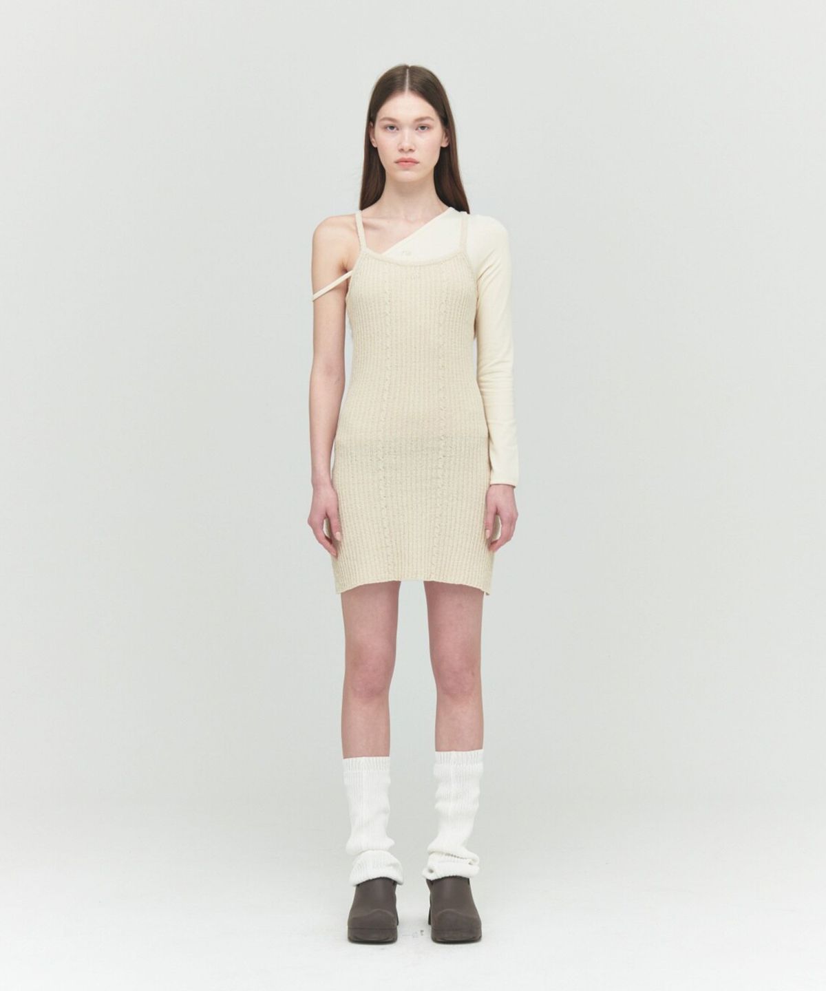더포르타(THEPORTA) BOUCLE KNIT DRESS, BEIGE